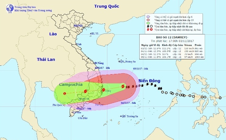 Bão số 12 áp sát đất liền, Quảng Nam-Khánh Hòa bắt đầu mưa to - 3