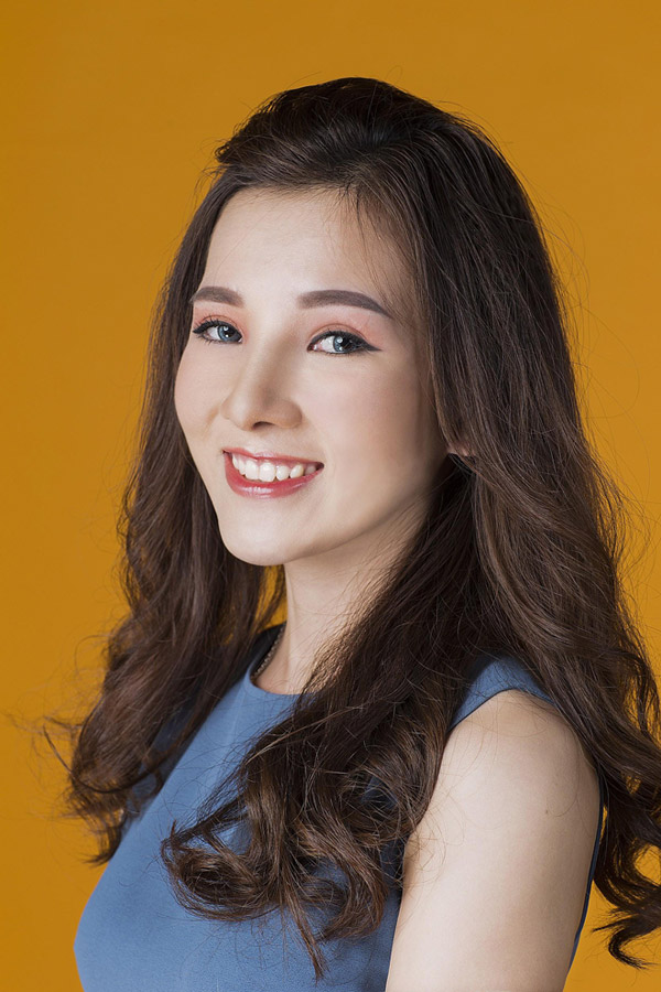 Cô gái “mắt lươn” gây sốc với diện mạo mới quá hoàn hảo! - 2