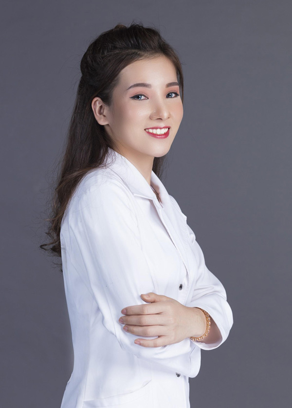 Cô gái “mắt lươn” gây sốc với diện mạo mới quá hoàn hảo! - 4