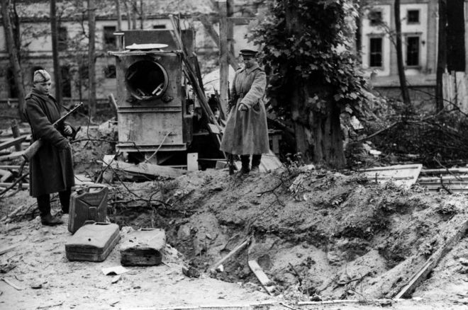 6 sai lầm quân sự lớn nhất khiến Hitler thảm bại, phải tự sát - 4