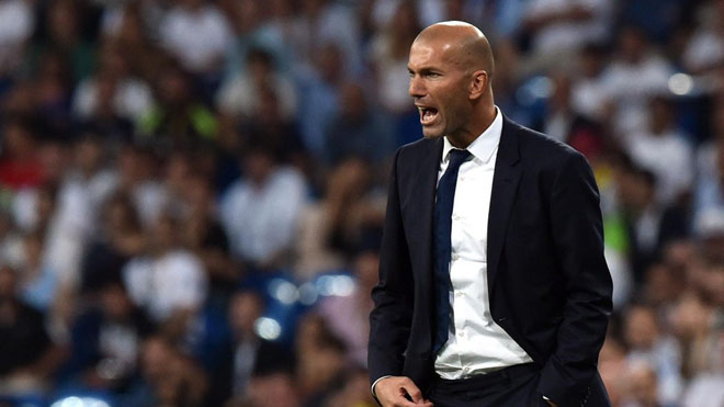 Real khủng hoảng: Nghìn fan vạch tội Ronaldo, Bale, vỗ về Zidane - 2