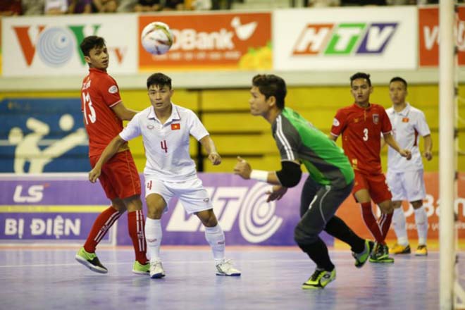 Sốc, Futsal Việt Nam thua cả Myanmar - 2