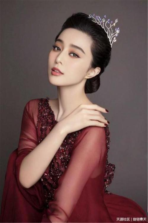 Những "ông hoàng, bà hậu" không ai dám đắc tội của Cbiz - 12