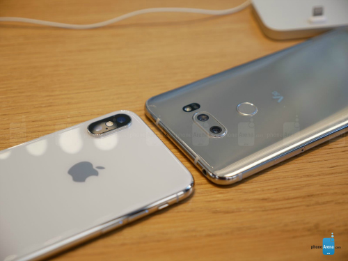 iPhone X và LG V30: Cuộc đua không cân sức - 7