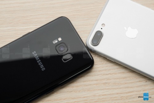 Kỳ phùng địch thủ: Chọn Galaxy S8+ hay iPhone 7 Plus? - 8