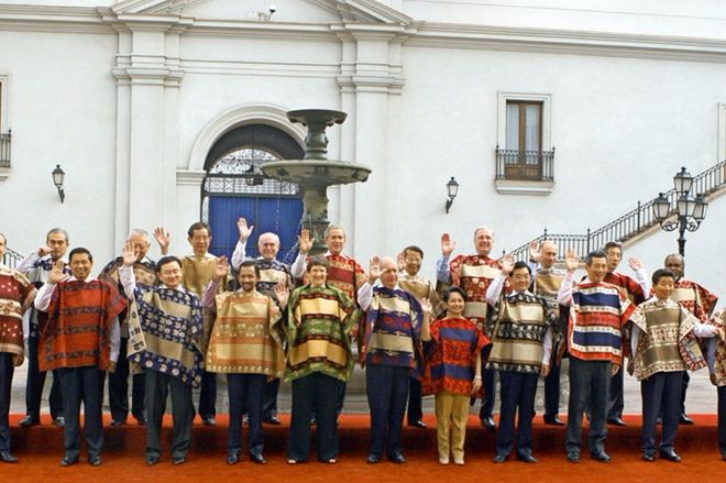 Đằng sau những trang phục lãnh đạo thế giới "diện" tại các kỳ APEC - 4