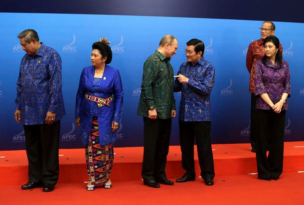 Đằng sau những trang phục lãnh đạo thế giới "diện" tại các kỳ APEC - 8