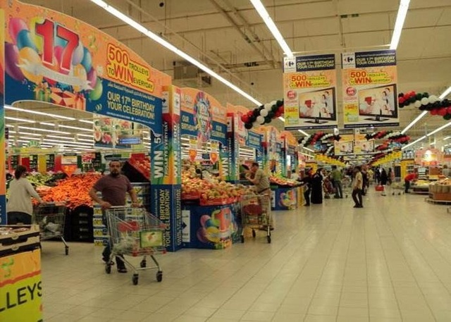 Giàu có nhất nhì thế giới nhưng siêu thị Dubai lại bán hàng cực rẻ - 1