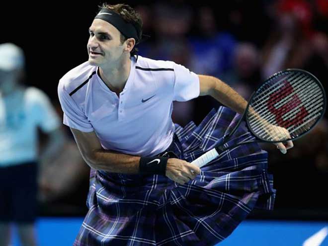 Federer mặc váy đấu Murray: Chiến thắng kịch tính, mãn nhãn khán giả - 1