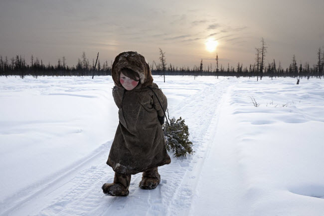 “Nơi tận cùng thế giới” ở Yamal, Siberia, Nga. Ảnh: Alessandra Meniconzi