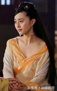 Sao nữ diện đồ ngủ trên màn ảnh "hớp hồn" triệu mày râu - 6