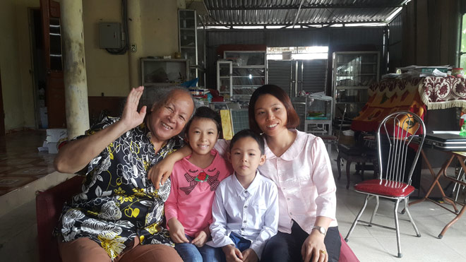 Bất ngờ sau bức ảnh cưới của cụ ông 80 và cô vợ 28 tuổi - 2