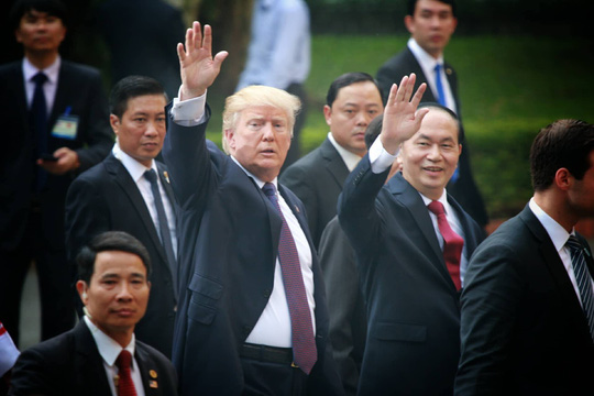 Tổng thống Donald Trump rời Hà Nội, kết thúc chuyến thăm Việt Nam - 8