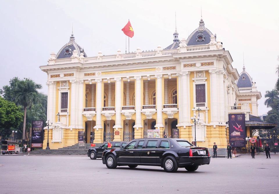 Tổng thống Donald Trump rời Hà Nội, kết thúc chuyến thăm Việt Nam - 5