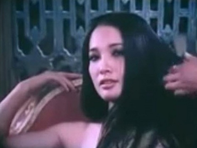 Nghệ sĩ Lê Vân từng là người có những cảnh khỏa thân táo bạo trong bộ phim Đêm hội Long Trì năm 1989.