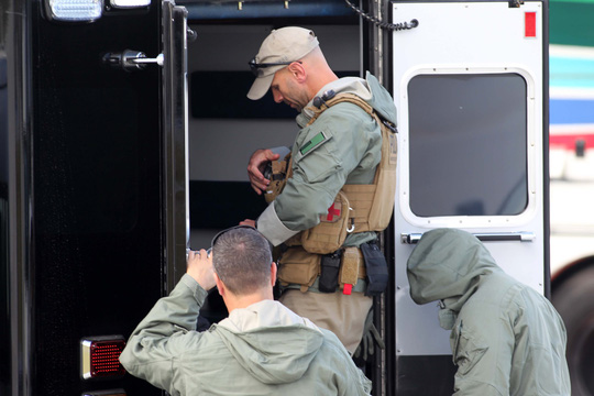 Công việc thầm lặng của đội chống bắn tỉa, mật vụ Mỹ - 15