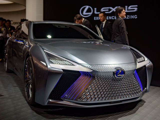 Lexus LS+ Concept lộ diện với thiết kế tuyệt đẹp - 1
