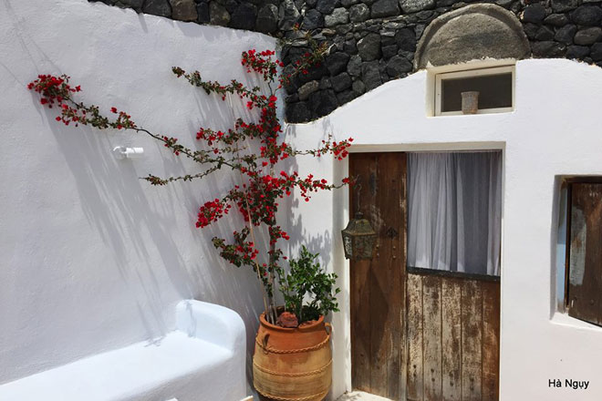 Santorini - Những điều nhất định phải biết về &#34;hòn đảo của các thiên thần&#34; - 9