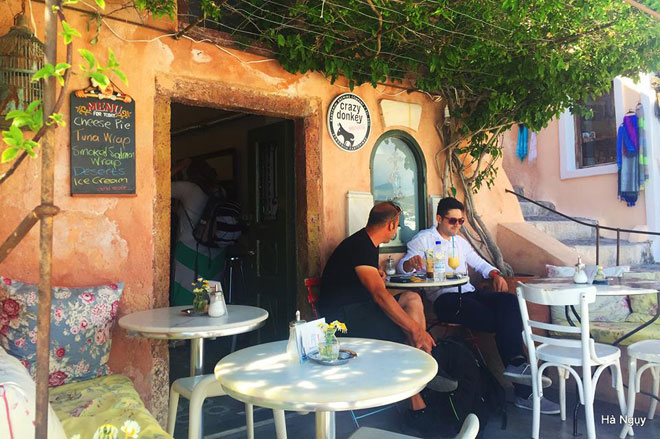 Santorini - Những điều nhất định phải biết về &#34;hòn đảo của các thiên thần&#34; - 27
