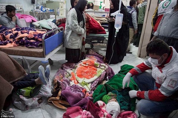 414 người chết, 6.500 bị thương vì động đất kinh hoàng ở Iran, Iraq - 10