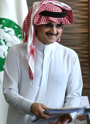 Bị giam, hoàng tử khét tiếng Ả Rập vẫn rao bán 2 khách sạn xa xỉ - 1