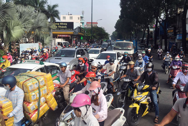 Người SG như “hóa điên” vì kẹt xe tại công trình cầu vượt trước giờ G - 2