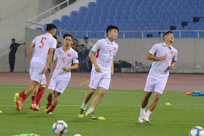 Công Phượng &#34;50 sắc thái&#34;: Từ quyết tâm đến giận dữ đấu Afghanistan - 3