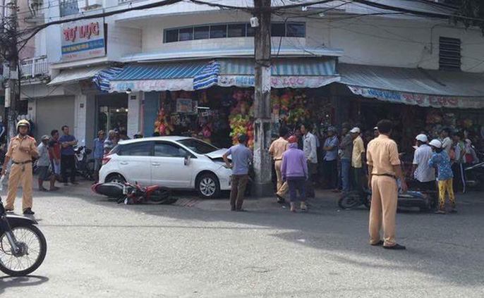 Diễn biến mới nhất vụ thượng úy công an chạy ô tô tang vật gây tai nạn - 3