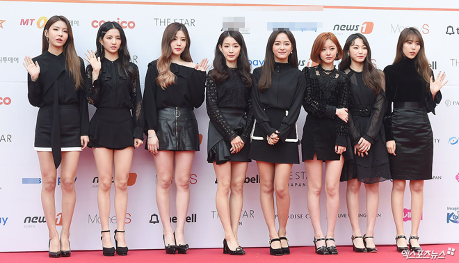 Tình cũ, tình mới Lee Min Ho chạm trán cùng khoe vòng một - 7