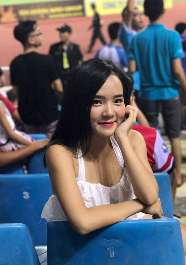Không sở hữu chiều cao quá nổi bật nhưng đổi lại, Tân Xuân lại có thân hình nóng bỏng. 