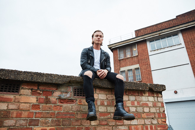 Loạt thời trang hàng hiệu ưu đãi khủng trước ngày Black Friday - 10