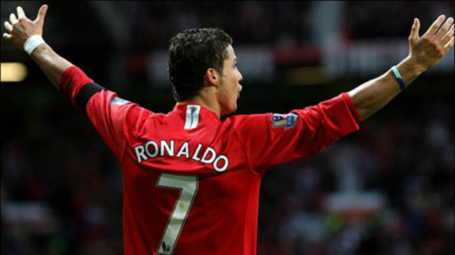 Nổi điên với Real, đòi về MU: Ronaldo &#34;nói toẹt&#34; 4 lý do - 2