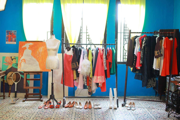 Mặc sự cố livestream, cư dân mạng vẫn phát cuồng với thời trang Cô Ba - 4