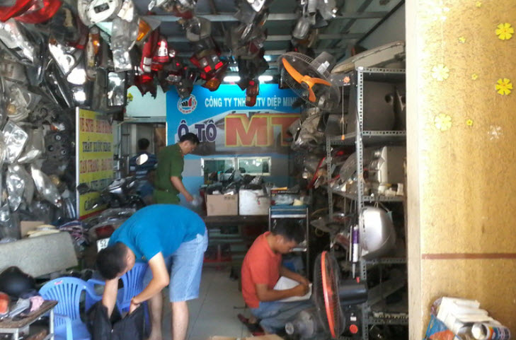 Diễn biến mới nhất vụ cảnh sát mật phục bắt kẻ bẻ hàng loạt kính xe ôtô - 3