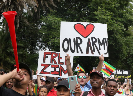 Zimbabwe: Đảng cầm quyền phế truất Tổng thống Mugabe - 1