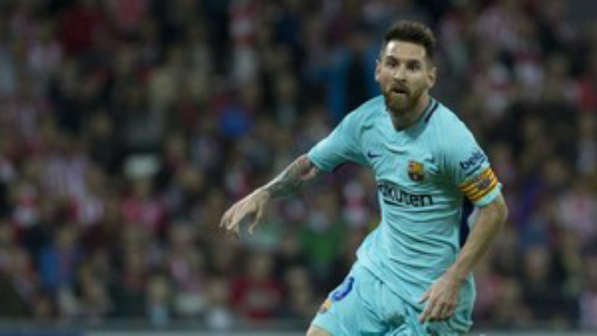 Suarez giải hạn ngày Messi “hóa đá”, Barca đạt kỉ lục… phòng ngự - 1