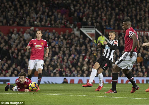 Chi tiết MU - Newcastle: "Quỷ đỏ" tưng bừng phô diễn (KT) - 3