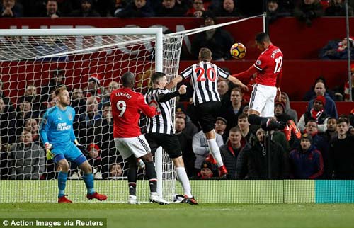 Chi tiết MU - Newcastle: "Quỷ đỏ" tưng bừng phô diễn (KT) - 7