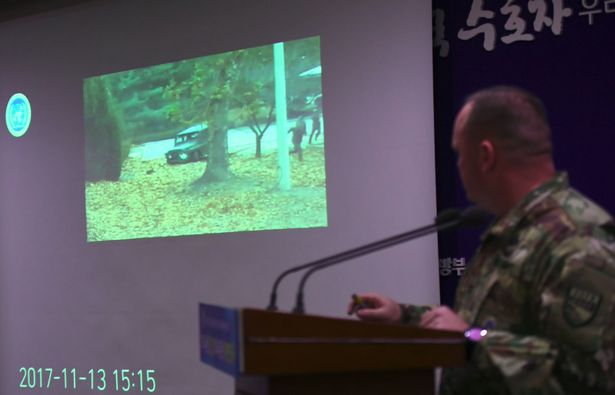 Video: Lính Triều Tiên đào tẩu sang HQ kịch tính như phim - 1