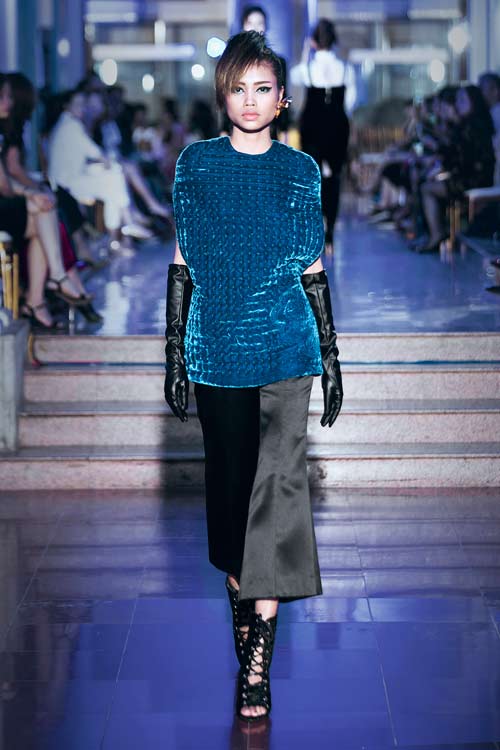 "Bà mẹ 1 con" Hồng Quế tròn trịa vẫn xinh đẹp rạng ngời khi trở lại sàn diễn - 6