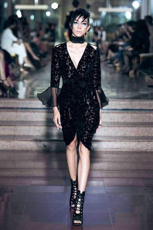 "Bà mẹ 1 con" Hồng Quế tròn trịa vẫn xinh đẹp rạng ngời khi trở lại sàn diễn - 5