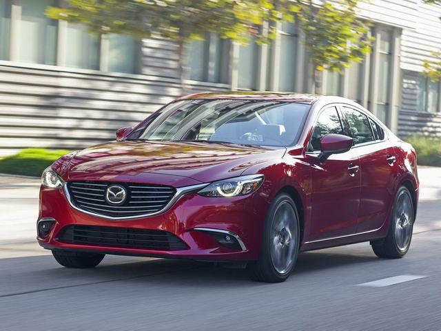 Hàng loạt xe Kia và Mazda giảm giá từ nay sang 2018 - 1