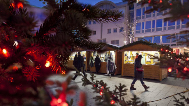 Reykjavík, Iceland: Tại chợ Giáng sinh Yule Town ở thành phố Reykjavík, du khách có thể mua những món quà, đồ trang trí và đồ ăn chuẩn bị cho dịp nghỉ lễ cuối năm.