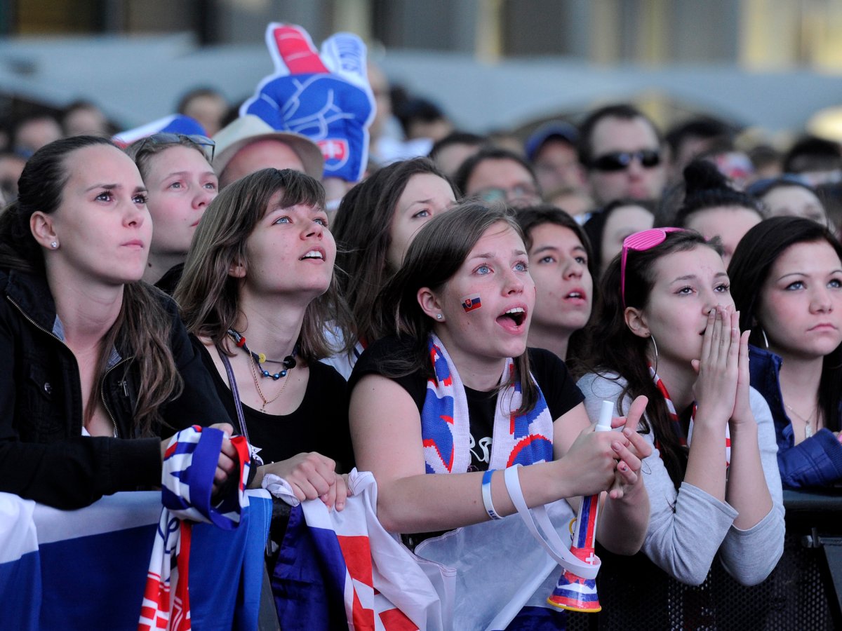 Những quốc gia có hộ chiếu “quyền lực” nhất thế giới - 4