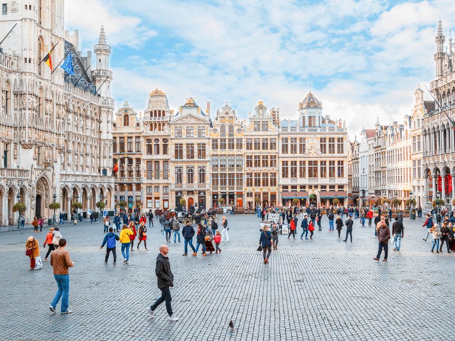 Những quốc gia có hộ chiếu “quyền lực” nhất thế giới - 2