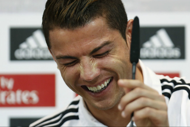 SAO bóng đá dính tù tội: Robinho 9 năm tù, Ronaldo, Persie suýt &#34;xộ khám&#34; - 2