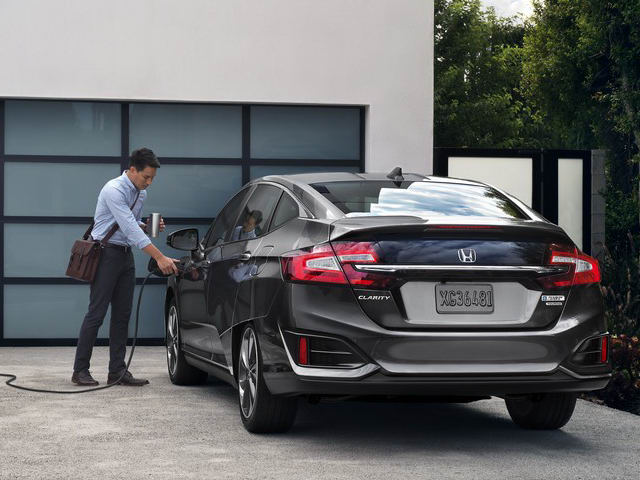 Honda Clarity PHEV công bố giá từ 760 triệu đồng - 2