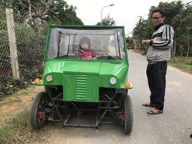 Cha tự chế "xế hộp” chạy điện để chở con đi học - 4