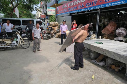 Dị nhân giữa đời thường: Giải mã hiện tượng &#34;người nam châm&#34; - 2