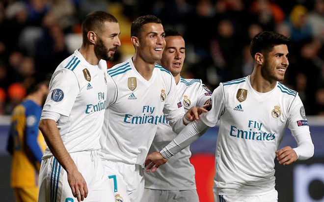 Real Madrid – Malaga: Sự hưng phấn của Ronaldo, Benzema - 1
